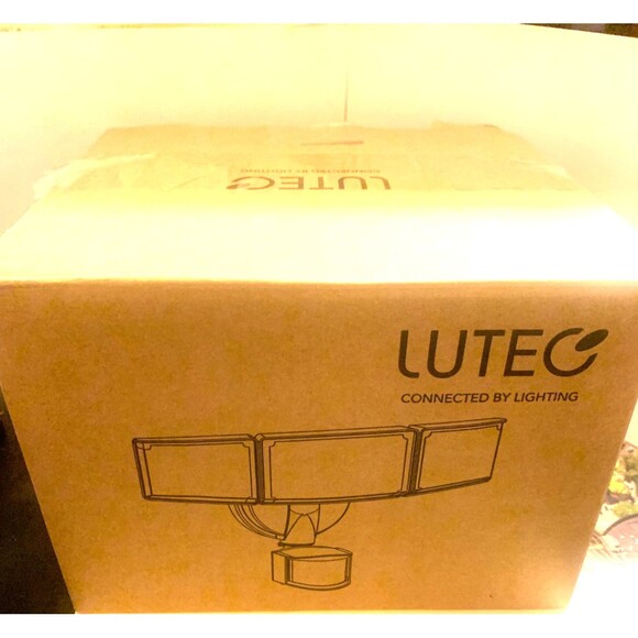 Lutec 72W 7500lm LED Security Light Motion Sensor Light Outdoor White 7632801053 - Picture 8 of 8